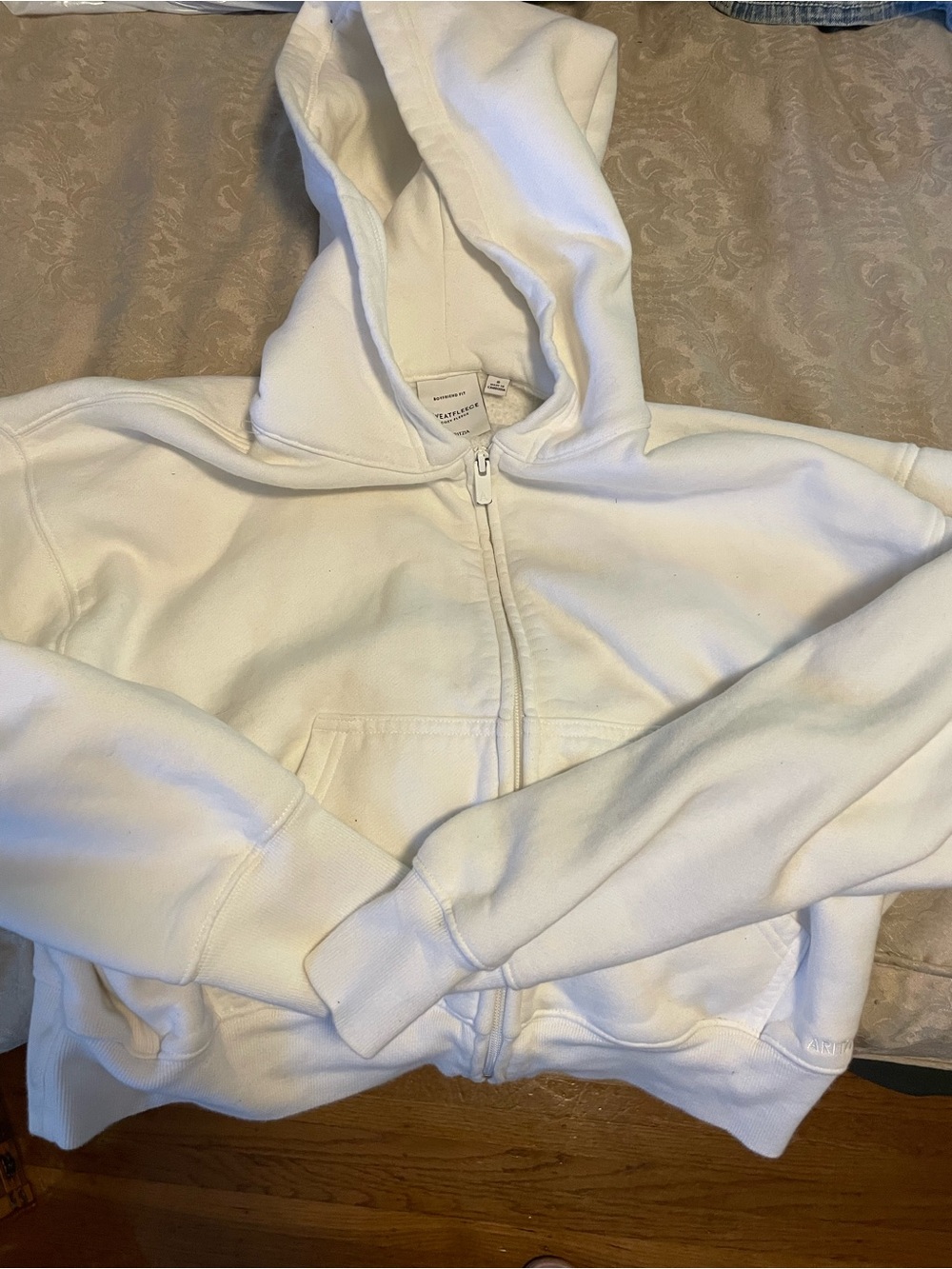 Teens White ARITZIA SWEATFLEECE boyfriend fit SIZE SMALL Full-Zip Hoodie Jacket